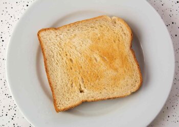 No vuelvas a desayunar tostadas: los expertos avisan sobre las consecuencias
