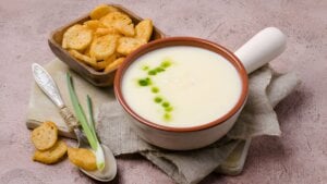 La sopa fría, perfecta para verano, que es diurética y que te permitirá adelgazar en dos semanas