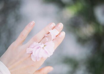 Así es tienes que mirarte las uñas si quieres saber cuánto tiempo vas a vivir según un experto de Harvard