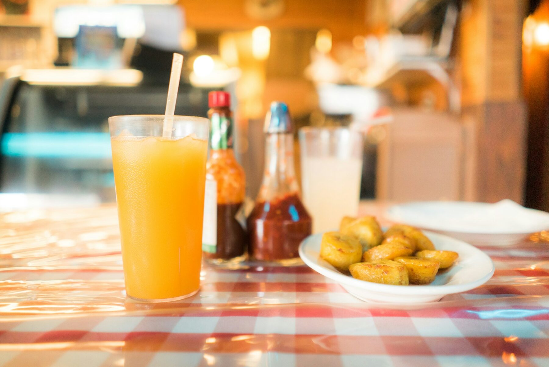 Esto es lo que les pasa a tus riñones si bebes zumo de naranja todos los días