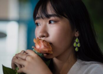 La razón por la que somos incapaces de saber si olemos mal o no, según los expertos