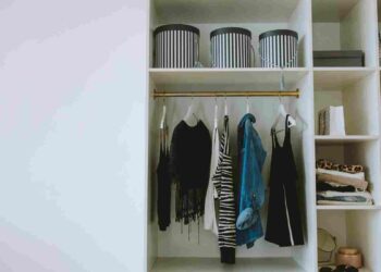 El significado de tener siempre el armario desordenado según la psicología
