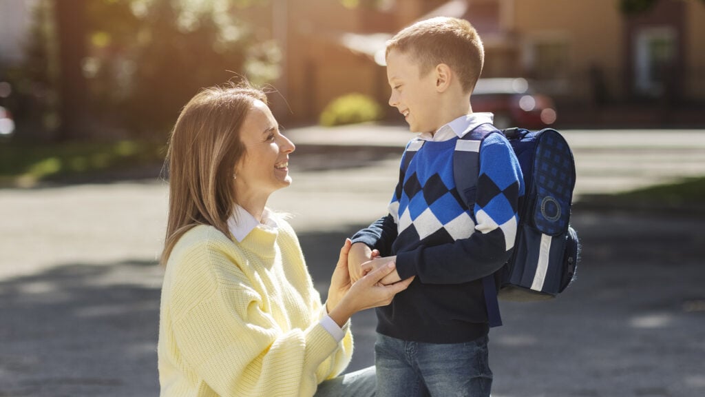 Colegio, Escuela, Familia, Hijo, Madre, Mamá