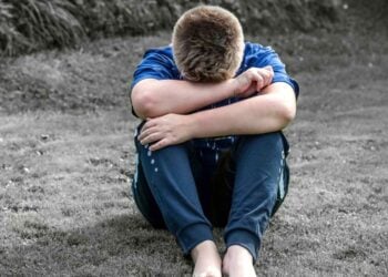 El truco de un psicólogo para frenar en seco las rabietas de tu hijo