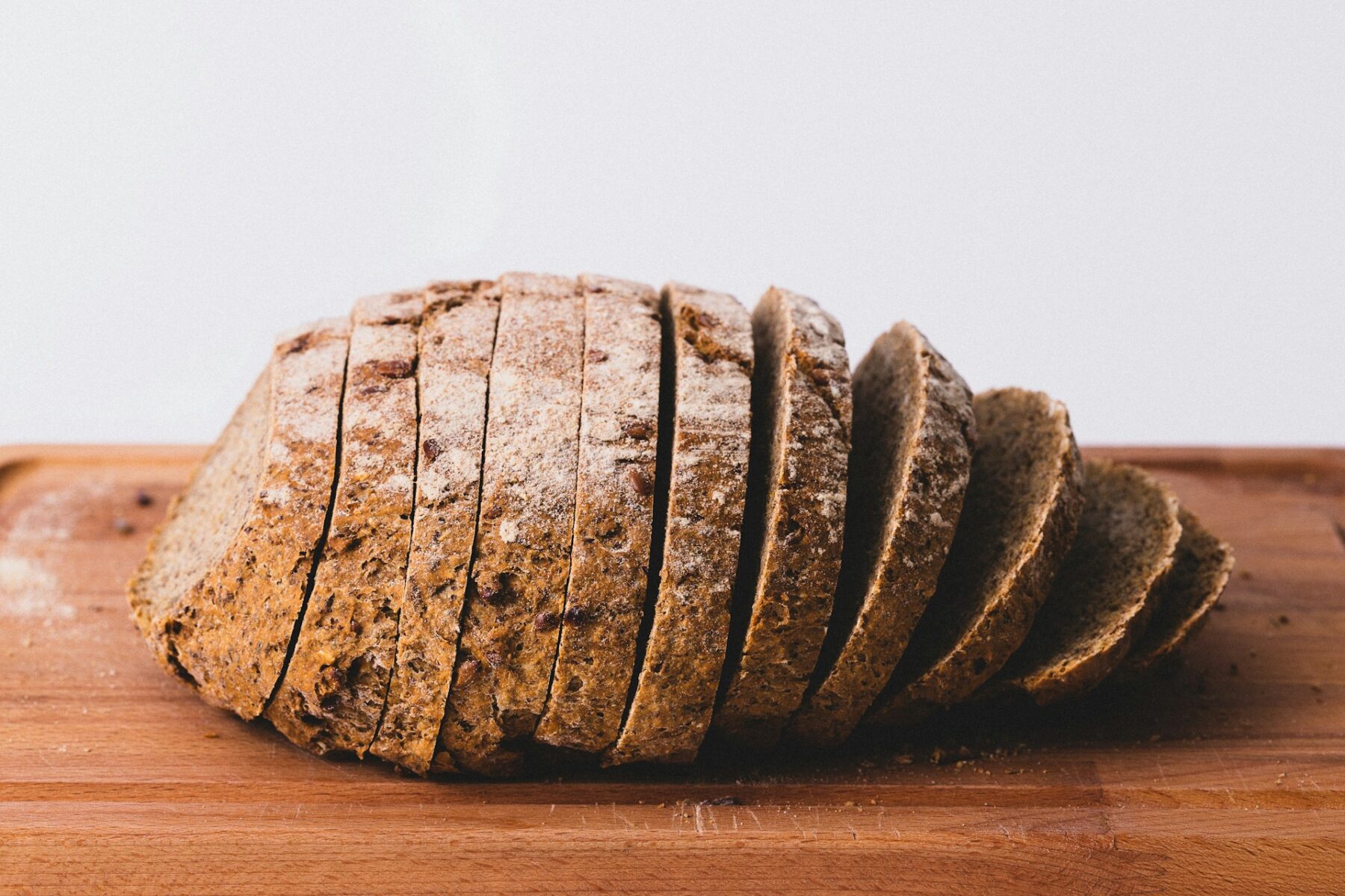 Ni integral ni blanco: el pan que los nutricionistas recomiendan por su aporte de vitaminas y ayuda a reducir la fatiga y el cansancio