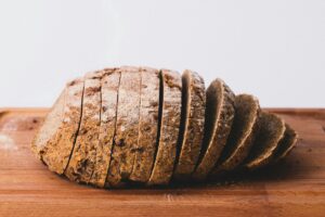 Ni integral ni blanco: el pan que los nutricionistas recomiendan por su aporte de vitaminas y ayuda a reducir la fatiga y el cansancio