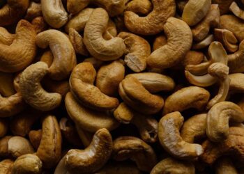 Nutricionistas lo confirman: el fruto seco sin calorías que baja tu glucosa en sangre en minutos