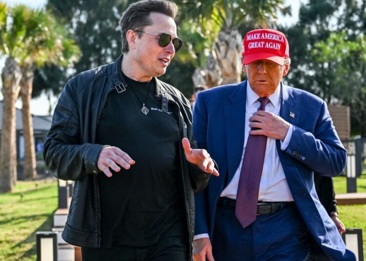 Gorra, Elon Musk, Donald Trump