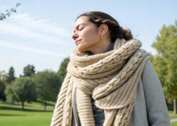 Mujer, bufanda, personalidad