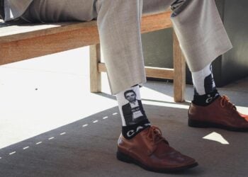 Significado psicológico de usar zapatos marrones, la psicología explica por qué nos gustan los zapatos marrones, los psicólogos explican el uso del calzado marrón.