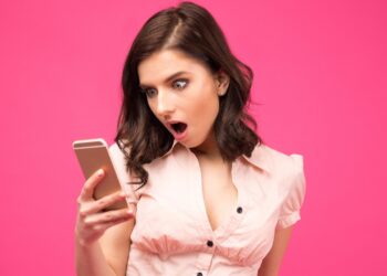 Psicología del color rosa, significado psicológico de que tu color favorito sea el rosa, explicación de la psicología a preferir el magenta, importancia del color rosa en la psicología.