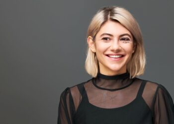 Peinarse, psicología, curiosidades