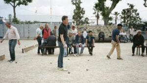 Ni paseos ni conciertos: la mejor actividad al aire libre para que los mayores de 60 años socialicen y estén en forma