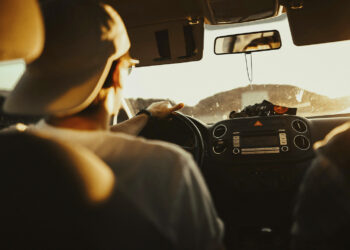 Dando indicaciones al conductor