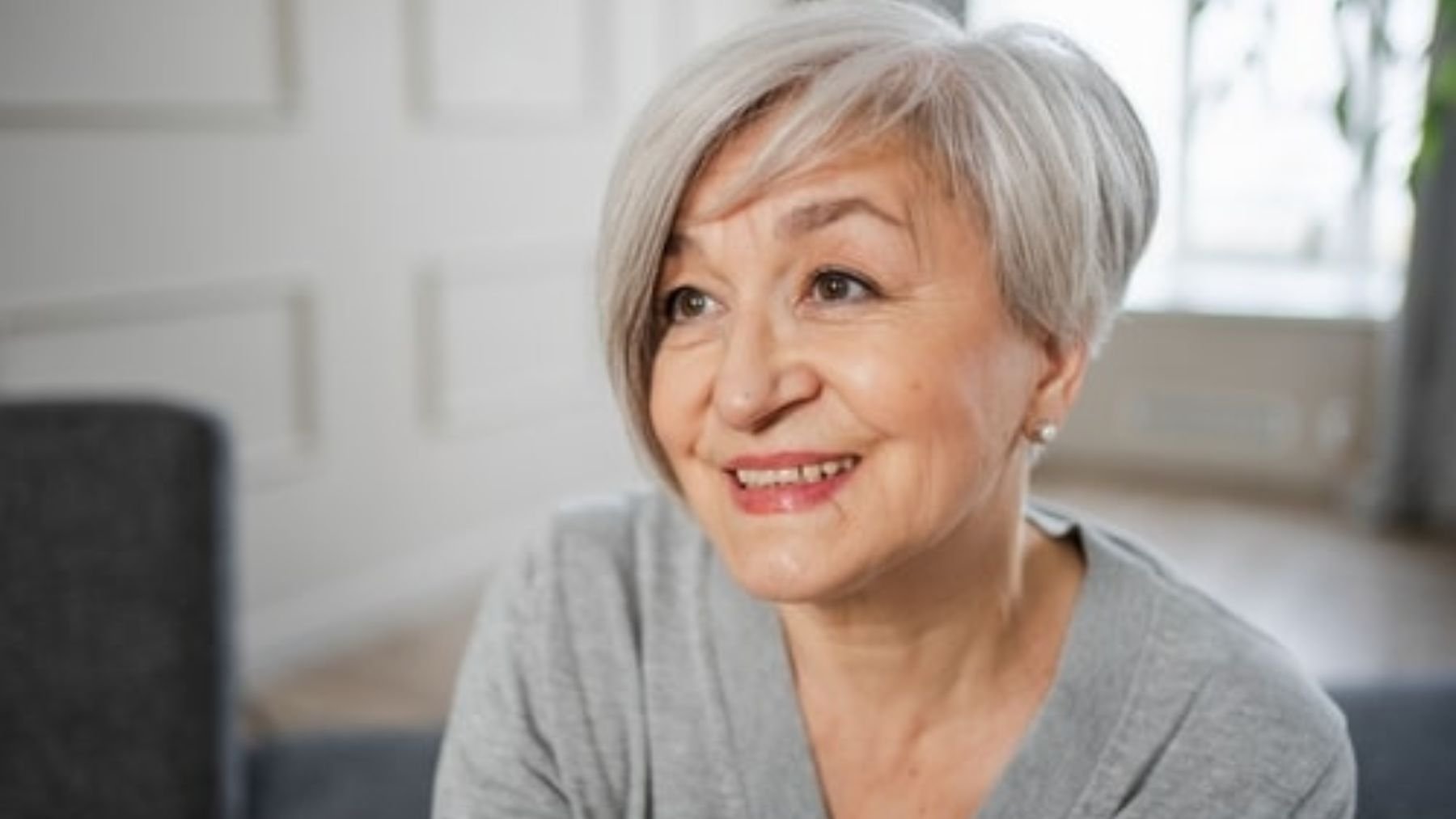 Corte de pelo, mujeres, belleza