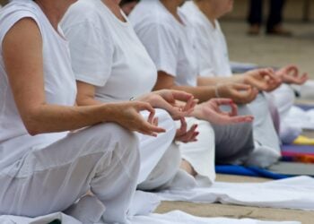 El hallazgo de la ciencia que confirma que las personas inteligentes siempre usan estos colores