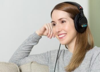 Música preferida de las personas inteligentes, significado psicológico de escuchar música instrumental, género musical favorito de las personas listas según la psicología, psicóloga elige la música favorita de las personas inteligentes.