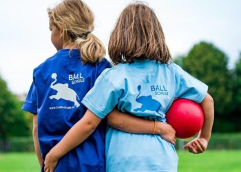 Por qué el balonmano es el mejor deporte para los niños, beneficios balonmano en preadolescentes, ventajas de jugar al balonmano en niños, deportes más completos para niños, balonmano es el mejor deporte.