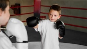 Ni boxeo ni artes marciales: el deporte recomendado para niños de hasta 7 años para mejorar su autonomía