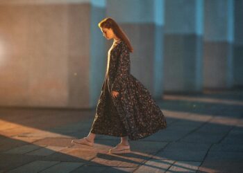 Las frases que te hacen parecer inseguro frente a los demás, según la psicología de Harvard