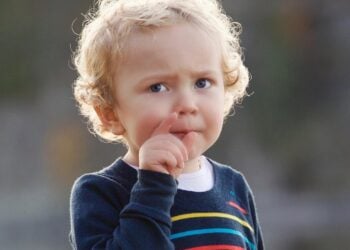 Rasgos de inteligencia en niños según los pediatras, qué hacen los niños con altas capacidades en el colegio, cómo saber si mi hijo tiene altas capacidades, qué hacen los niños con altas capacidades según la Asociación Española de Pediatría.