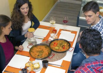 Estudio psicológico sobre cómo se percibe un valenciano, autopercepción de los valencianos, cómo somos los valencianos, qué define a un valenciano según la psicología.