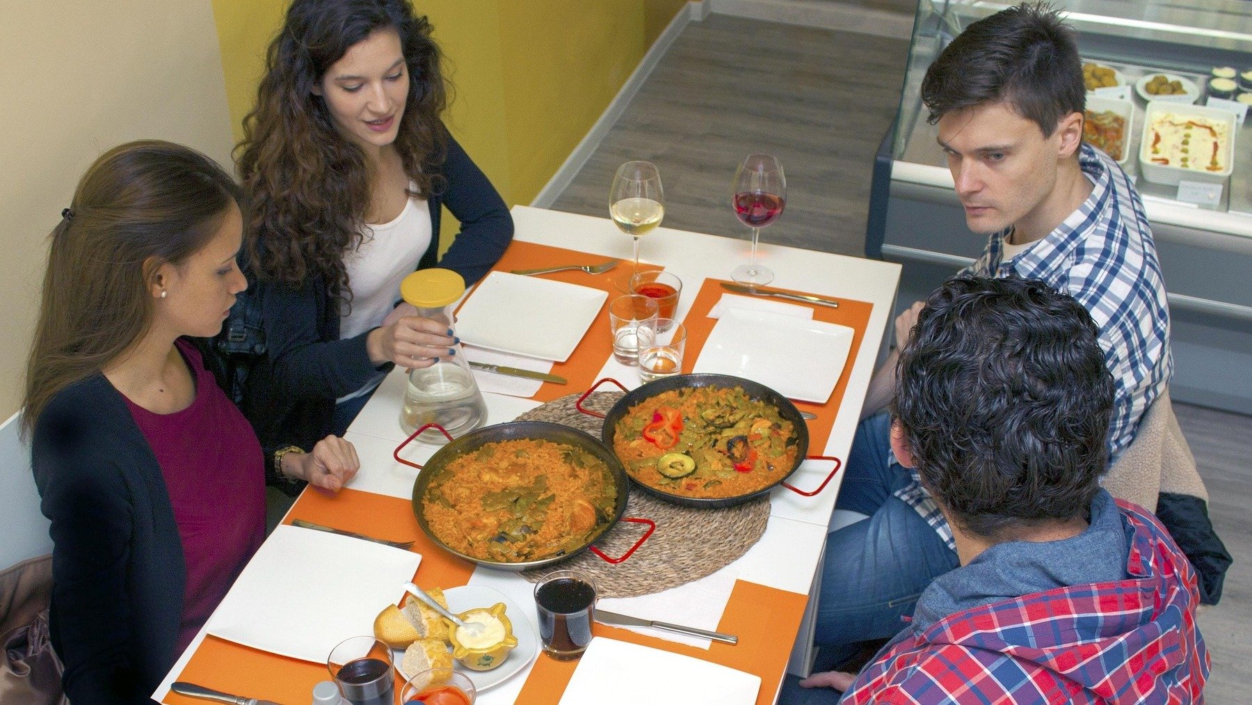 Estudio psicológico sobre cómo se percibe un valenciano, autopercepción de los valencianos, cómo somos los valencianos, qué define a un valenciano según la psicología.
