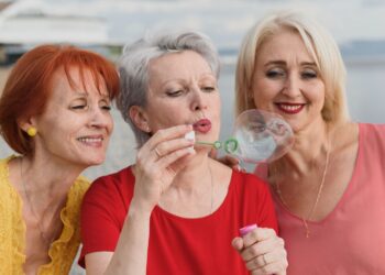 Color, mayores, psicología