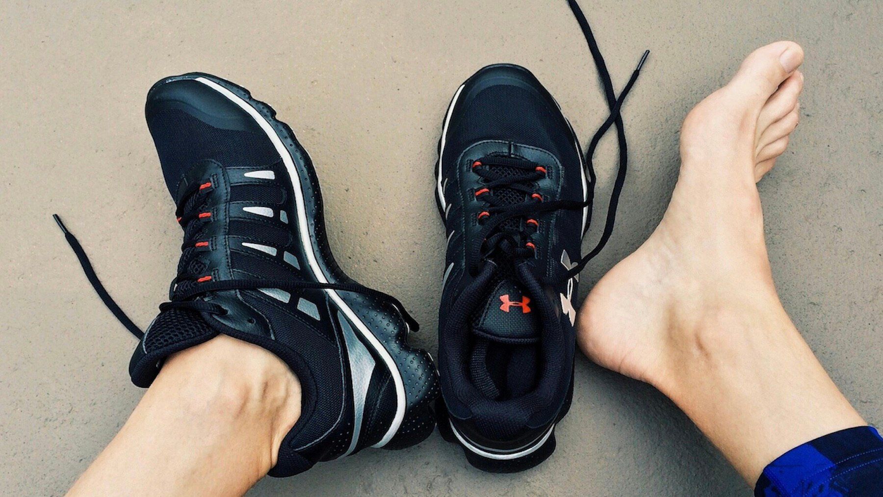 Zapato, pies, zapatillas