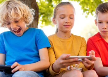 Móviles, niños, salud mental, psicología