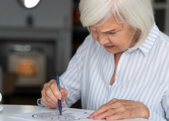 Pasatiempo, juego, entrenamiento, personas mayores