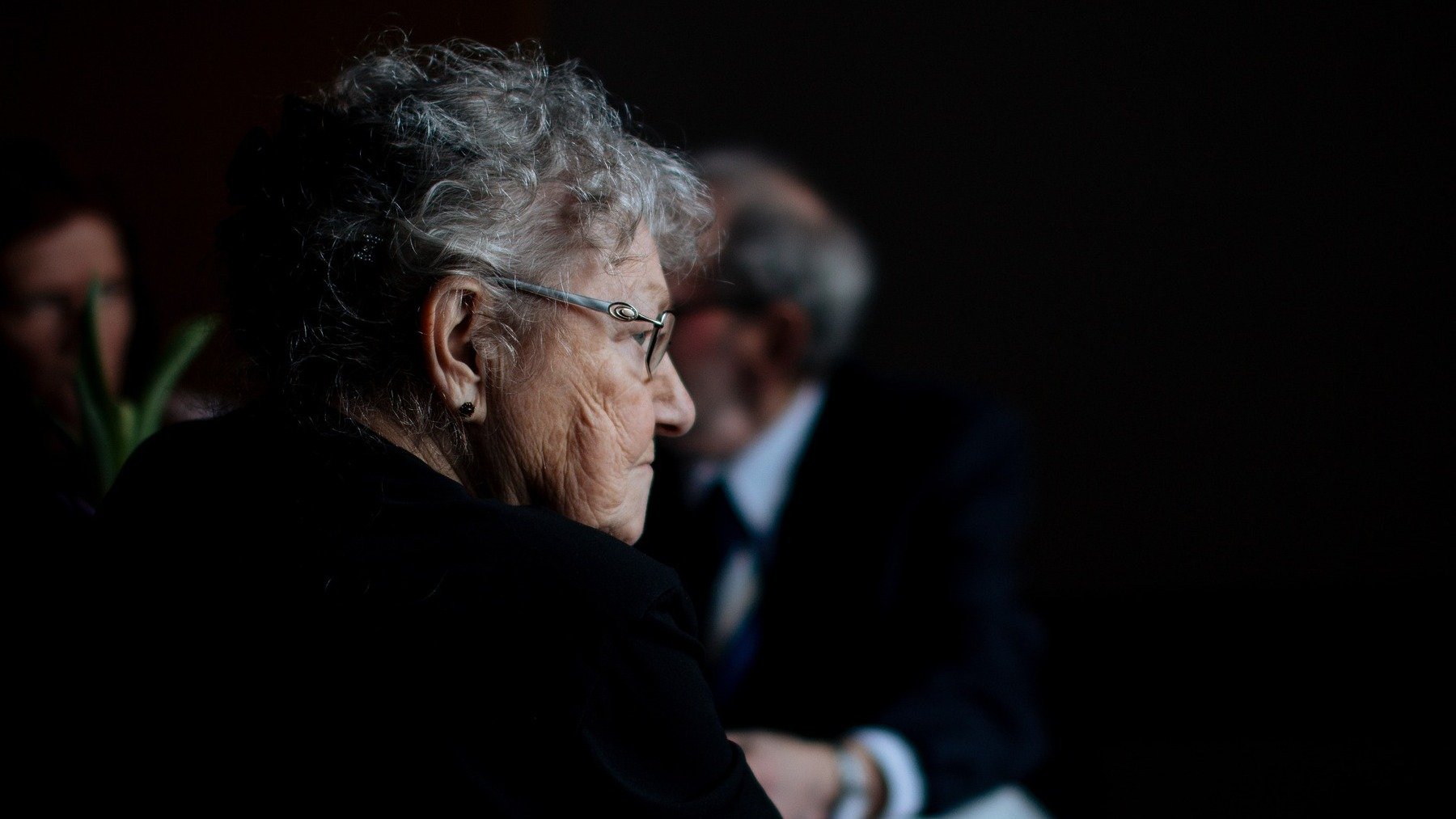 Por qué las personas mayores de 70 años son más irritables, enfados en personas de la tercera edad, personas mayores y enfados, irritabilidad en jubilados, tercera edad y deterioro cognitivo.