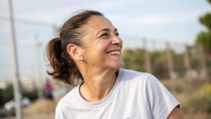 Ni andar ni nadar: el mejor ejercicio de resistencia para las mujeres de más de 50 años, según Harvard