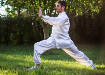 Caminar está bien, pero hay un ejercicio mejor para reducir las caídas entre los mayores de 65