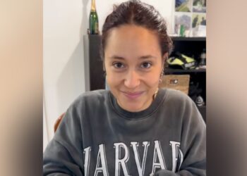 Sandra, tiktok, personajes