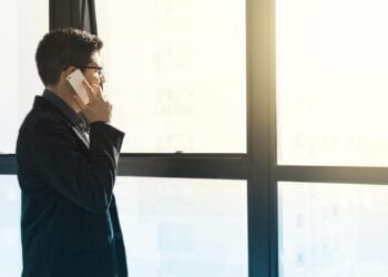 Consejos de los psicólogos para pedir un aumento de sueldo, cómo pedir aumento salarial en el trabajo, trucos psicológicos para pedir aumento salarial, truco psicológico para que te suban el sueldo.