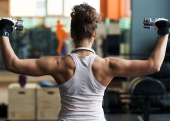 Entrenamiento, deporte, ejercicio, actividad física, bíceps