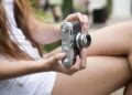 La psicología lo confirma: esta es la razón por la que no te gusta cómo sales en las fotos