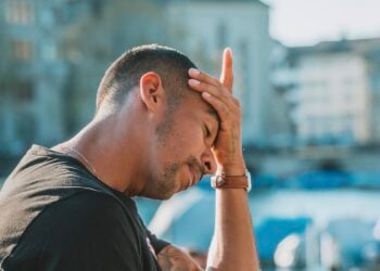 Hombre pensando, memoria