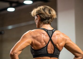 Mujer, espalda, ejercicio