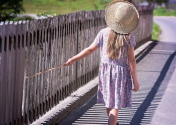 La psicología dice que las personas nacidas entre 1960 y 1970 sin actividades extraescolares y planes a todas horas fueron la última generación con una infancia feliz