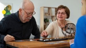 Beatriz Crespo, doctora: «Estos 4 sencillos microhábitos ayudan a cuidar la memoria de los mayores de 60 años»