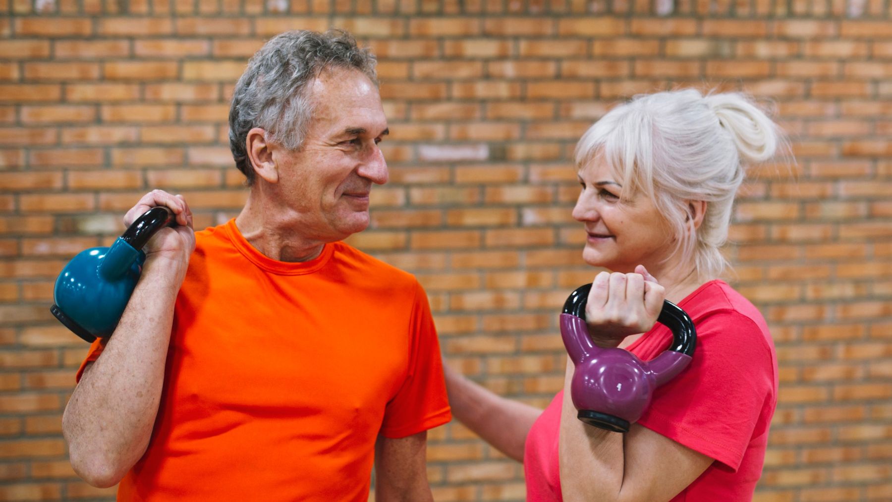 Deporte, entrenamiento, actividad física, mayores de 60