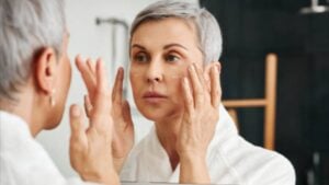 «El invierno te puede hacer envejecer cinco años»: la advertencia viral de una enfermera que está dejando a todos en shock