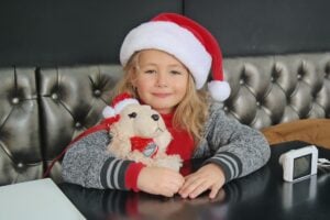 Por qué nos vestimos de rojo en Nochebuena y Navidad, según la psicología