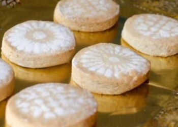 Este es el número de polvorones que debes comerte en Navidad para engordar un kilo, según una experta en nutrición