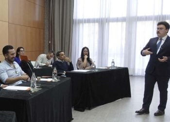 Orador español, Fernando Miralles.