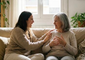 Mujer, abuela, charla
