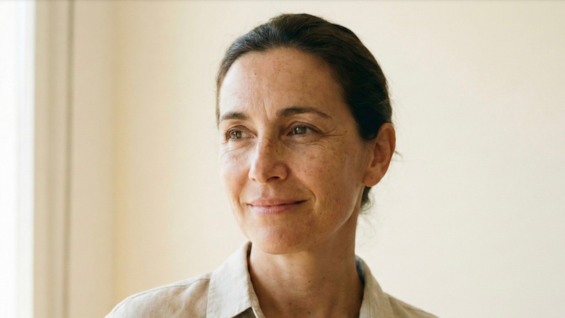 Mujer, sonrisa, cerebro