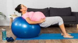 Ni pesas ni pilates: el mejor ejercicio para que las mujeres embarazadas ganen fuerza al final de la gestación